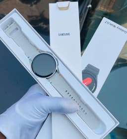 *SAMSUNG ( GALAXY 7 ) SMARTWATCH*
